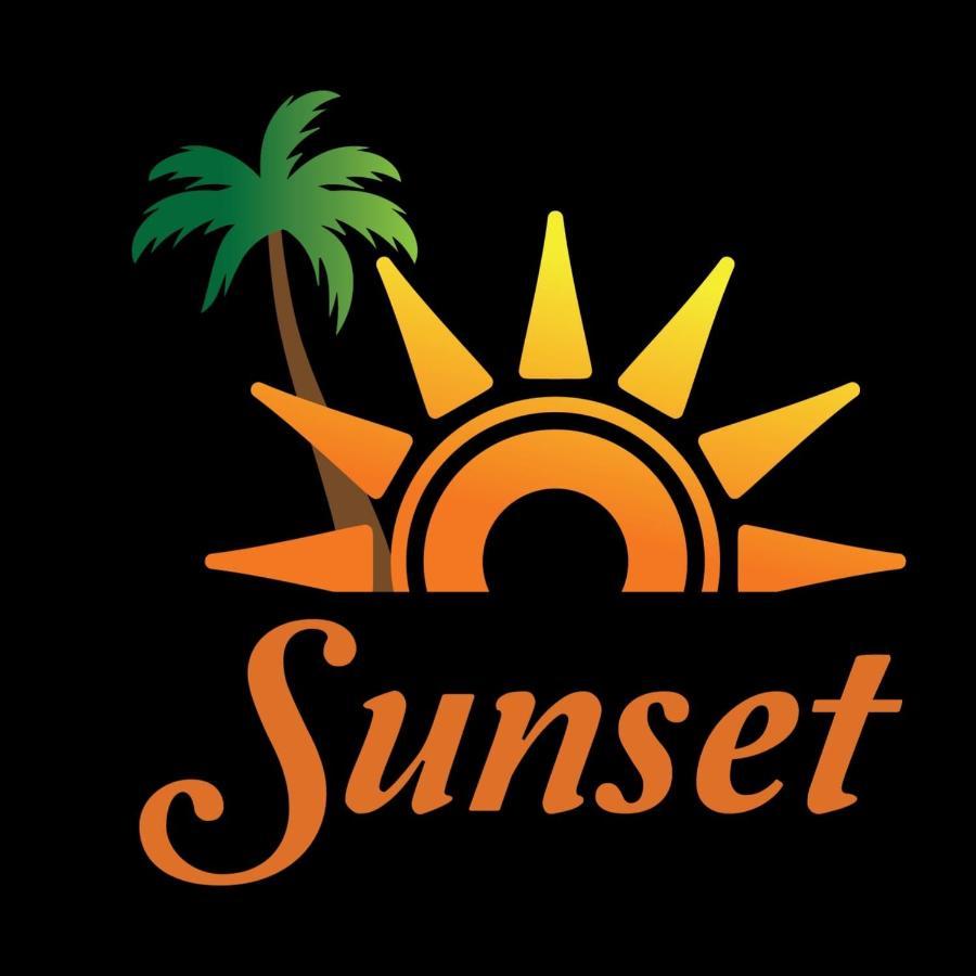 Suites Sunset ミゲウ・ペレイラ エクステリア 写真